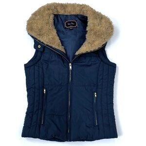 Women’s Vest - Hooded Poofy Faux Fur Collar Zip Up Vest - Retro Vintage Inspired
